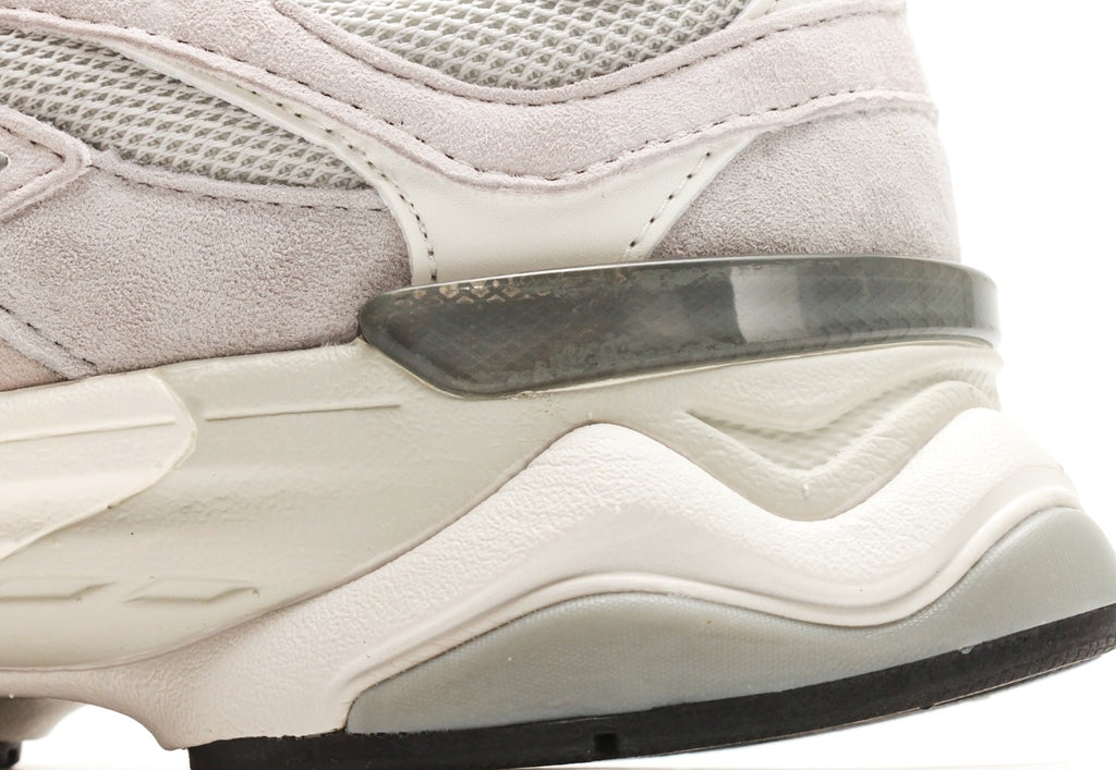 New Balance 9060 Sea Salt White