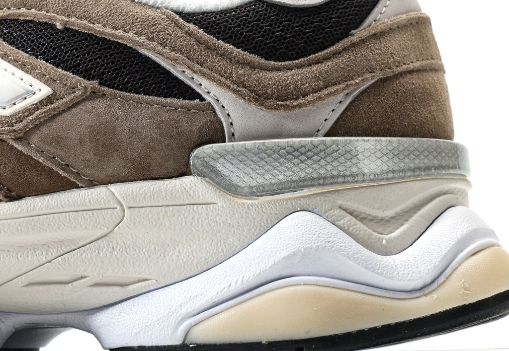 New Balance 9060 "Arid Stone"