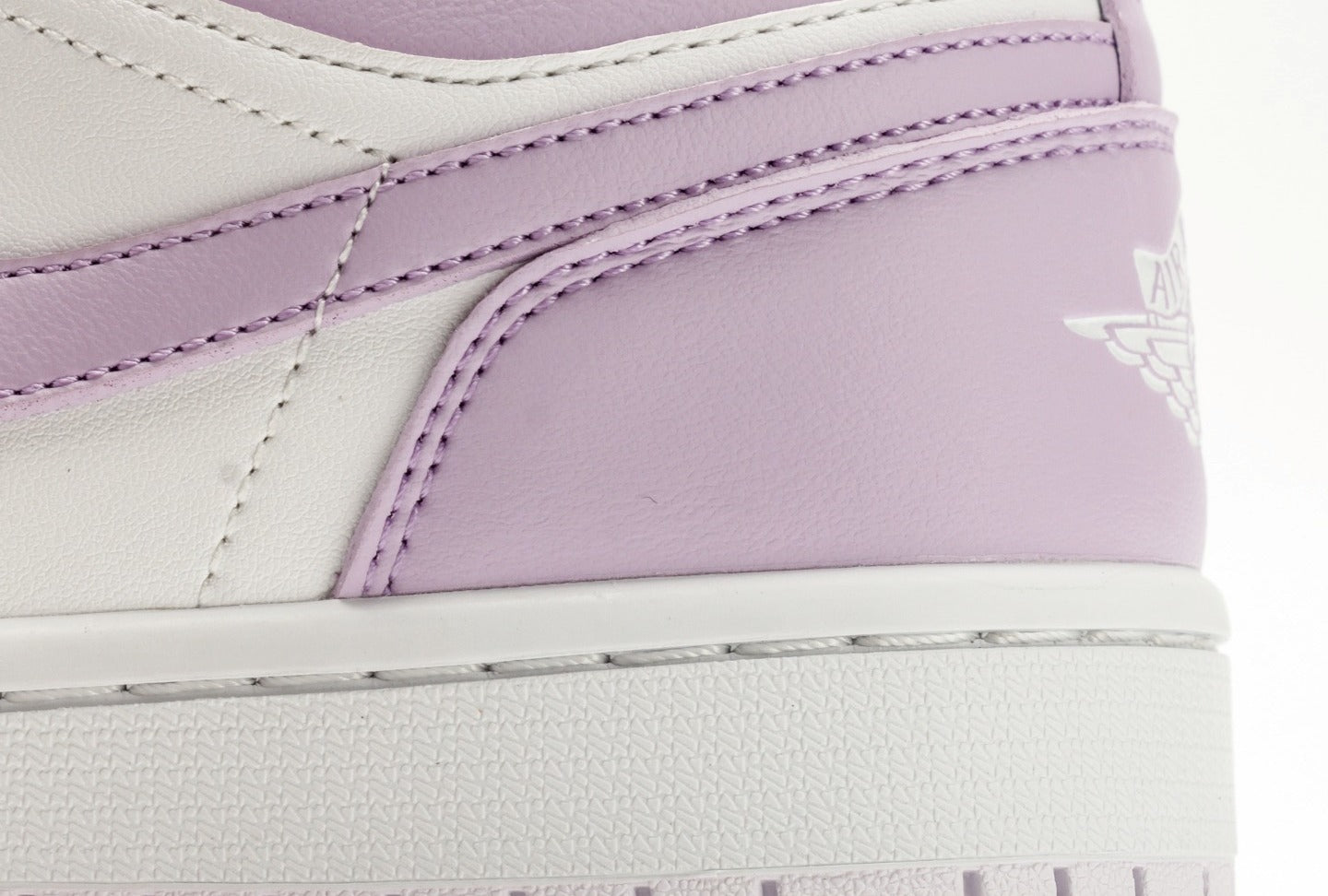Air Jordan 1 Low Barely Grape Violet Mist