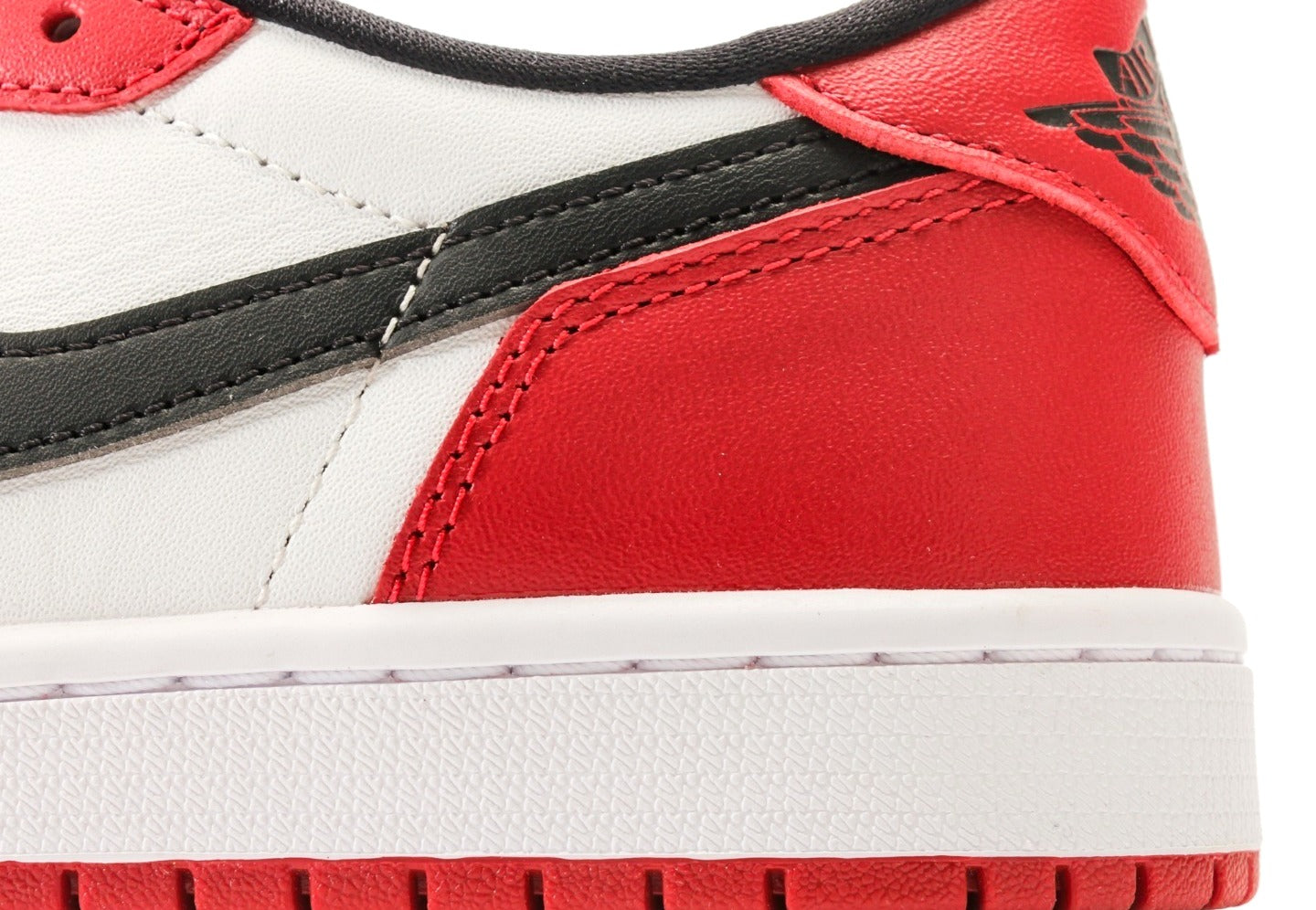 Air Jordan 1 Retro Low OG "Chicago"