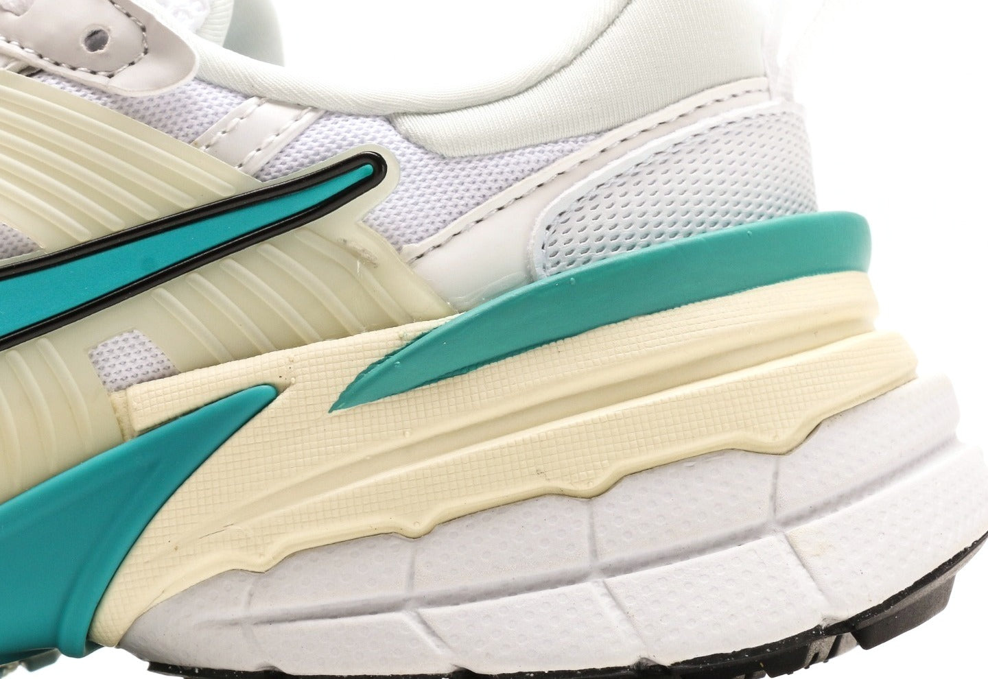V2K Run "White Dusty Cactus"