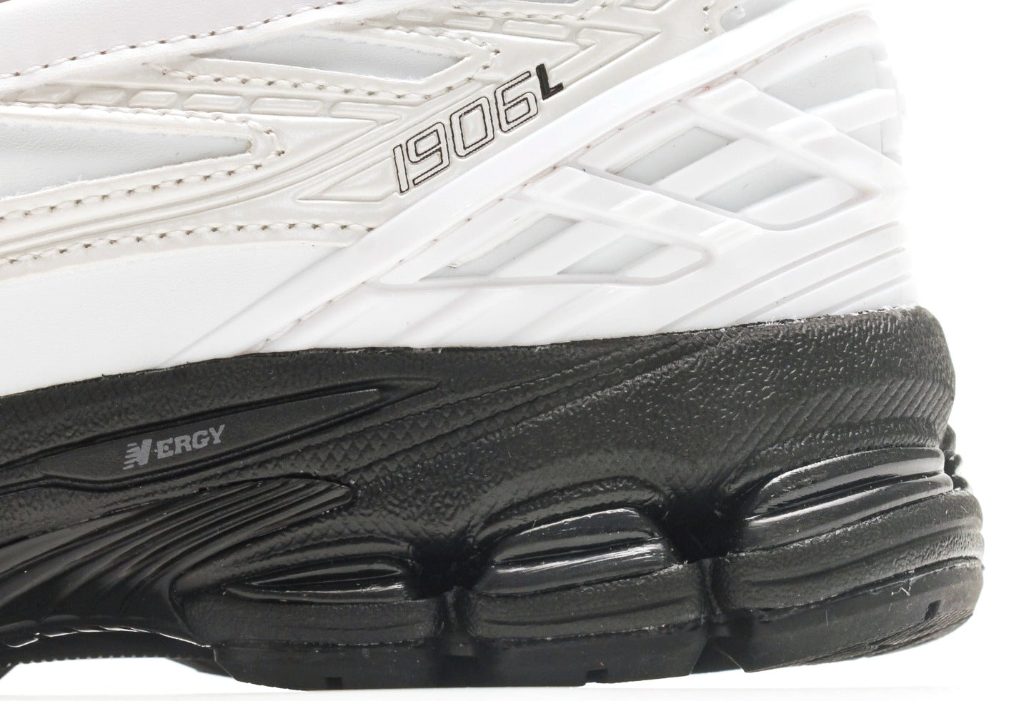 JUNYA WATANABE MAN × New Balance 1906L "White"