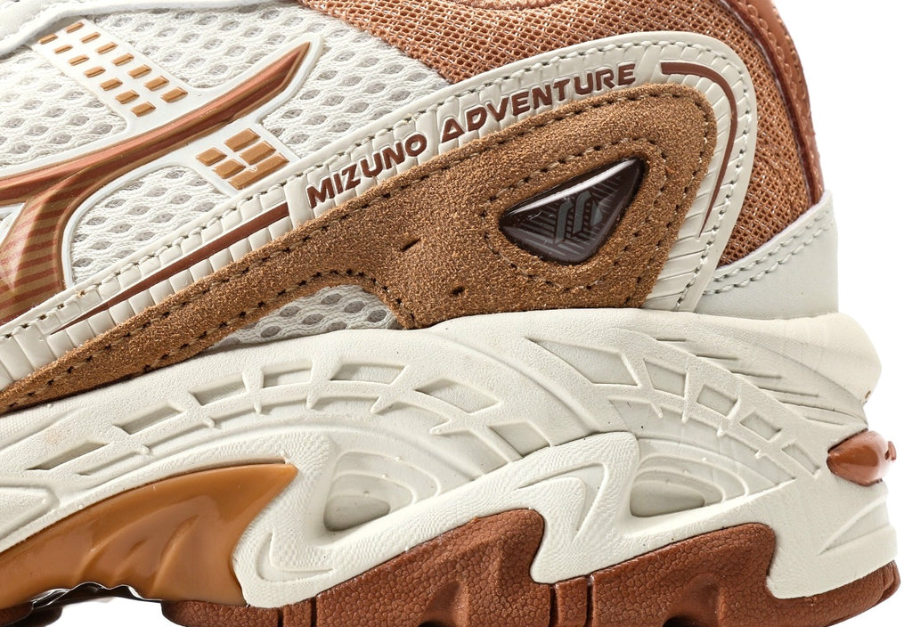 Mizuno Adventure Twe "White Orange"