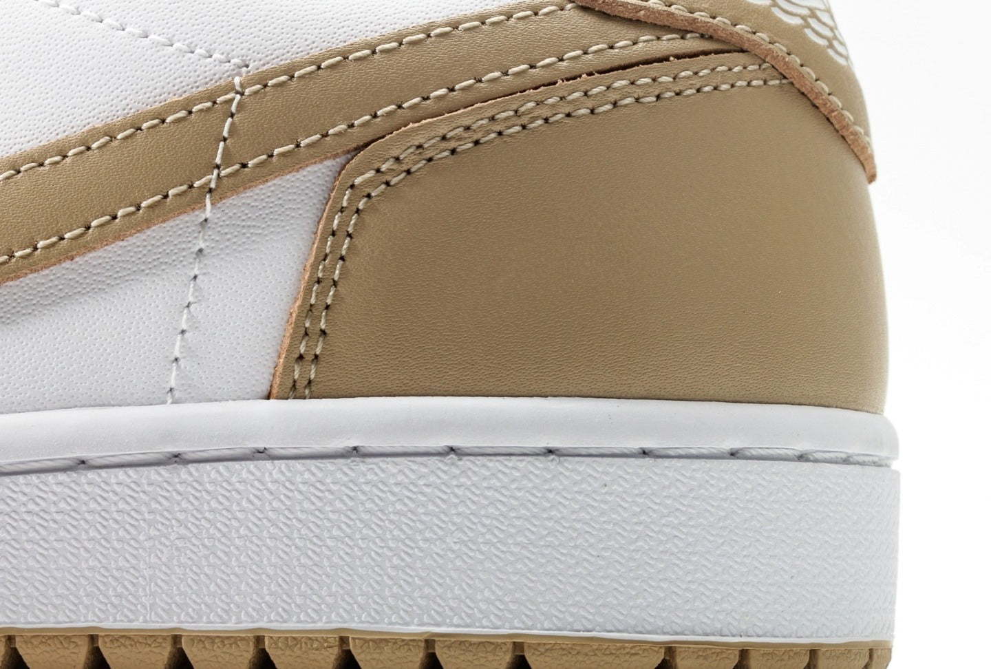 Air Jordan 1 Low OG Golf Linen
