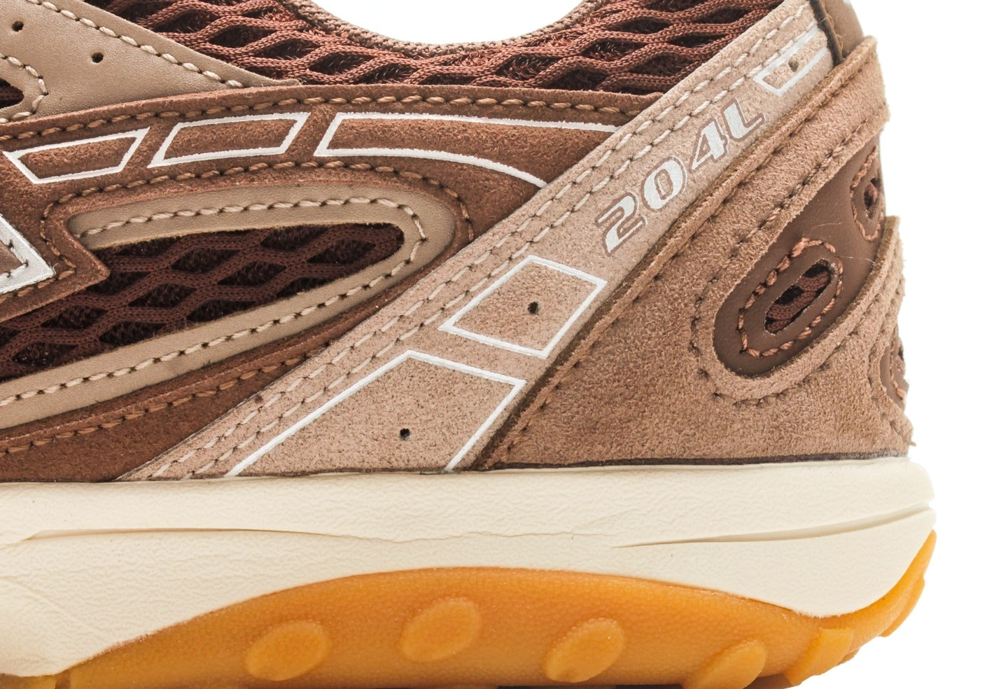 New Balance 204L Brown