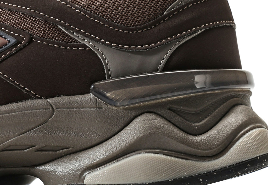 New Balance 9060 Mono Cortado Brown