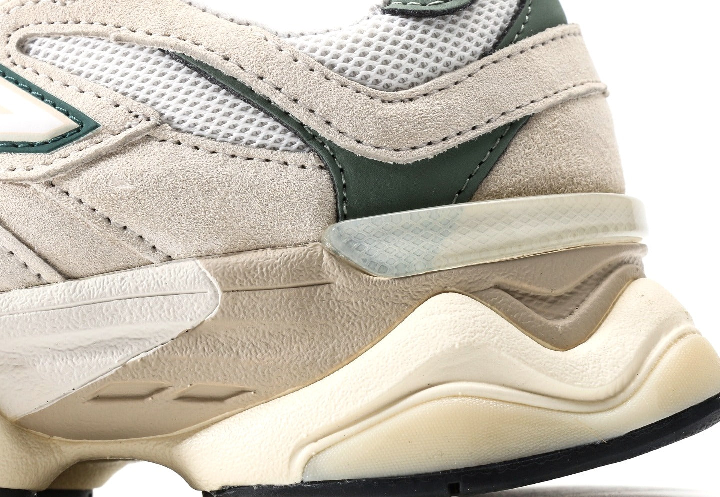 New Balance 9060 "Linen Dark Juniper"