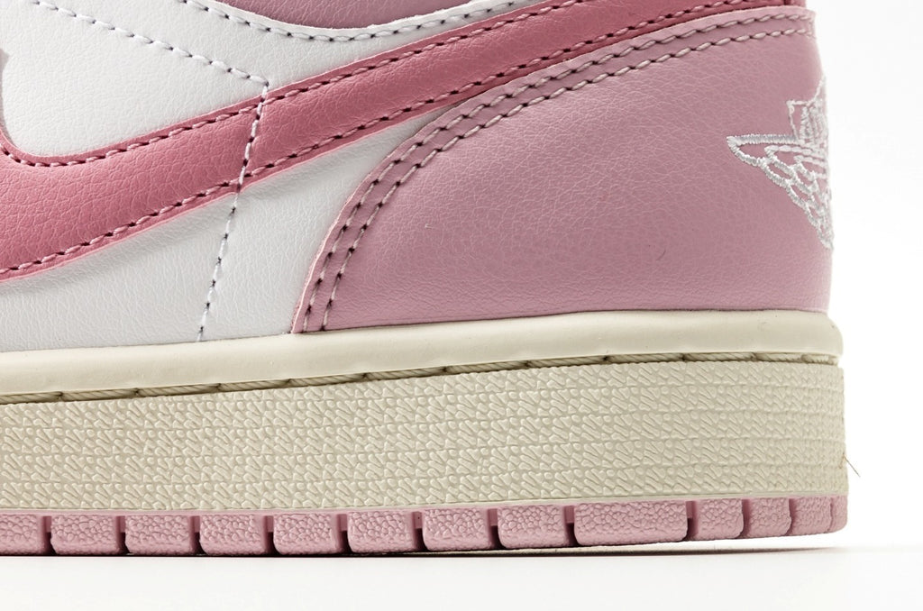 Air Jordan 1 Low "Iced Carmine"