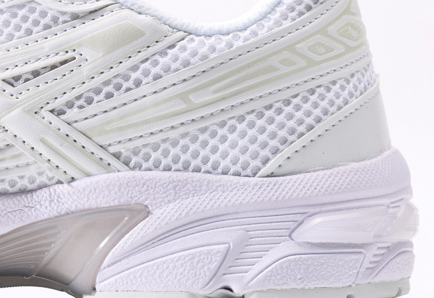 Gel-1130 White Polar Shade