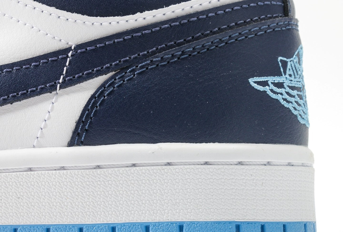 Air Jordan 1 Low "Midnight Navy/University Blue"