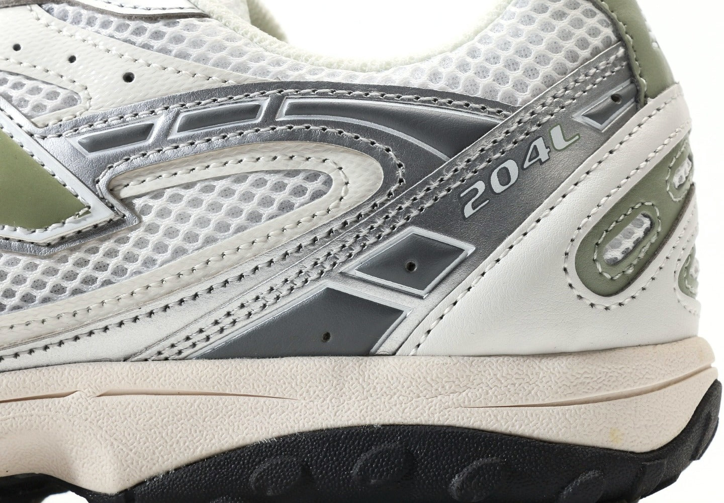 New Balance 204L Silver Metallic Sage Green