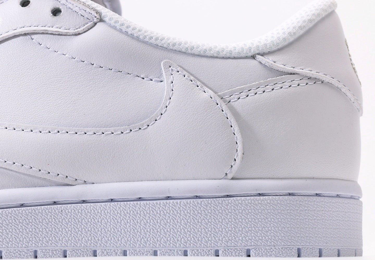 Air Jordan 1 Retro Low OG Travis Scott White Party