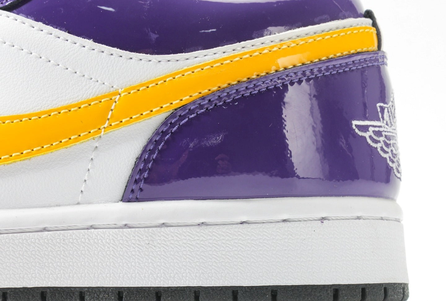 Air Jordan 1 Low Lakers