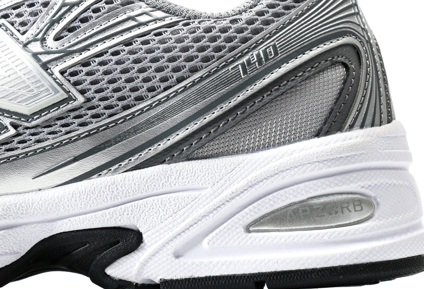 New Balance 740 Silver Metallic