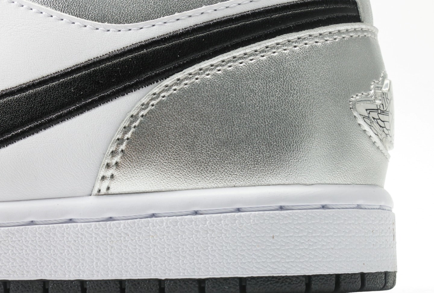 Air Jordan 1 Low "Tiempo"