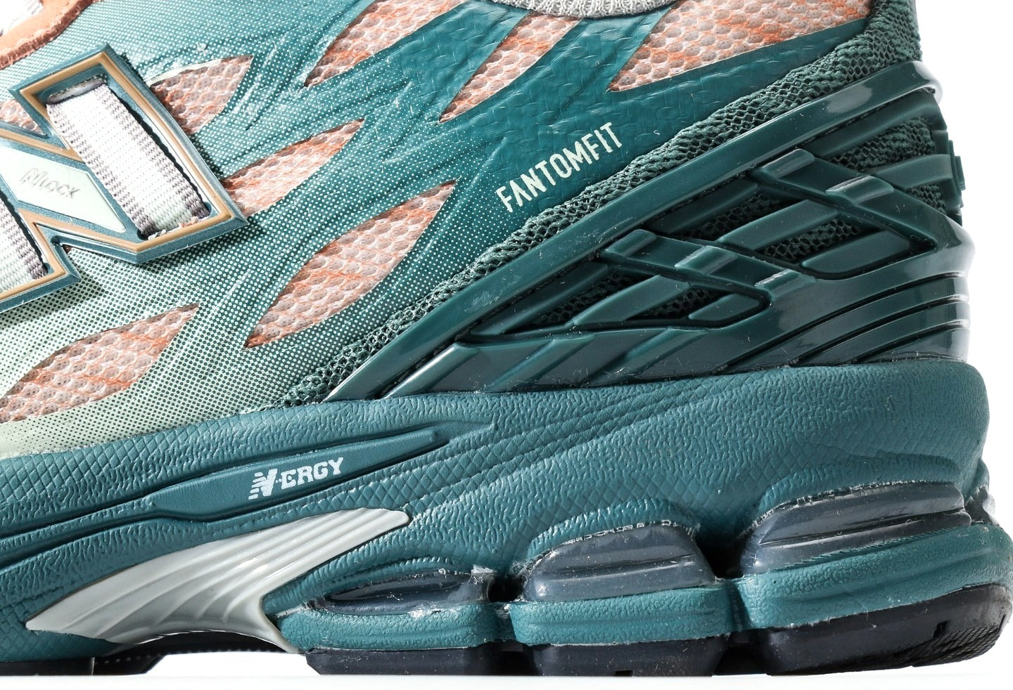 New Balance 1906W New Spruce Light Sparrow