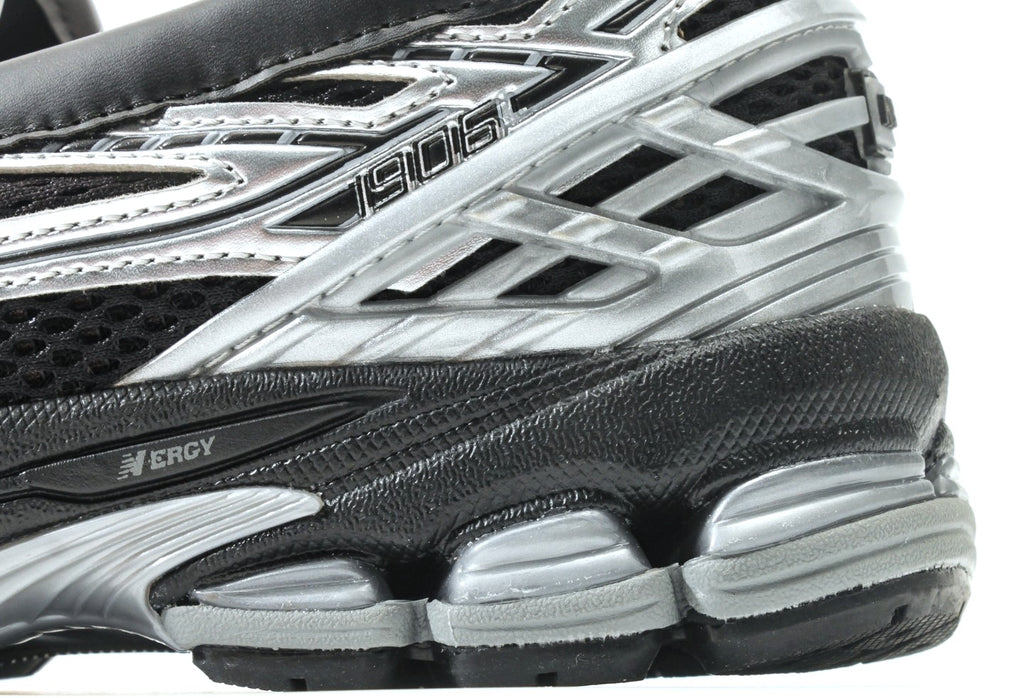 New Balance 1906L Silver Metallic Black
