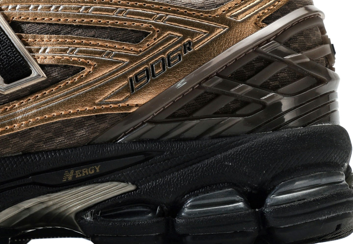 New Balance U1906 Black Bronze