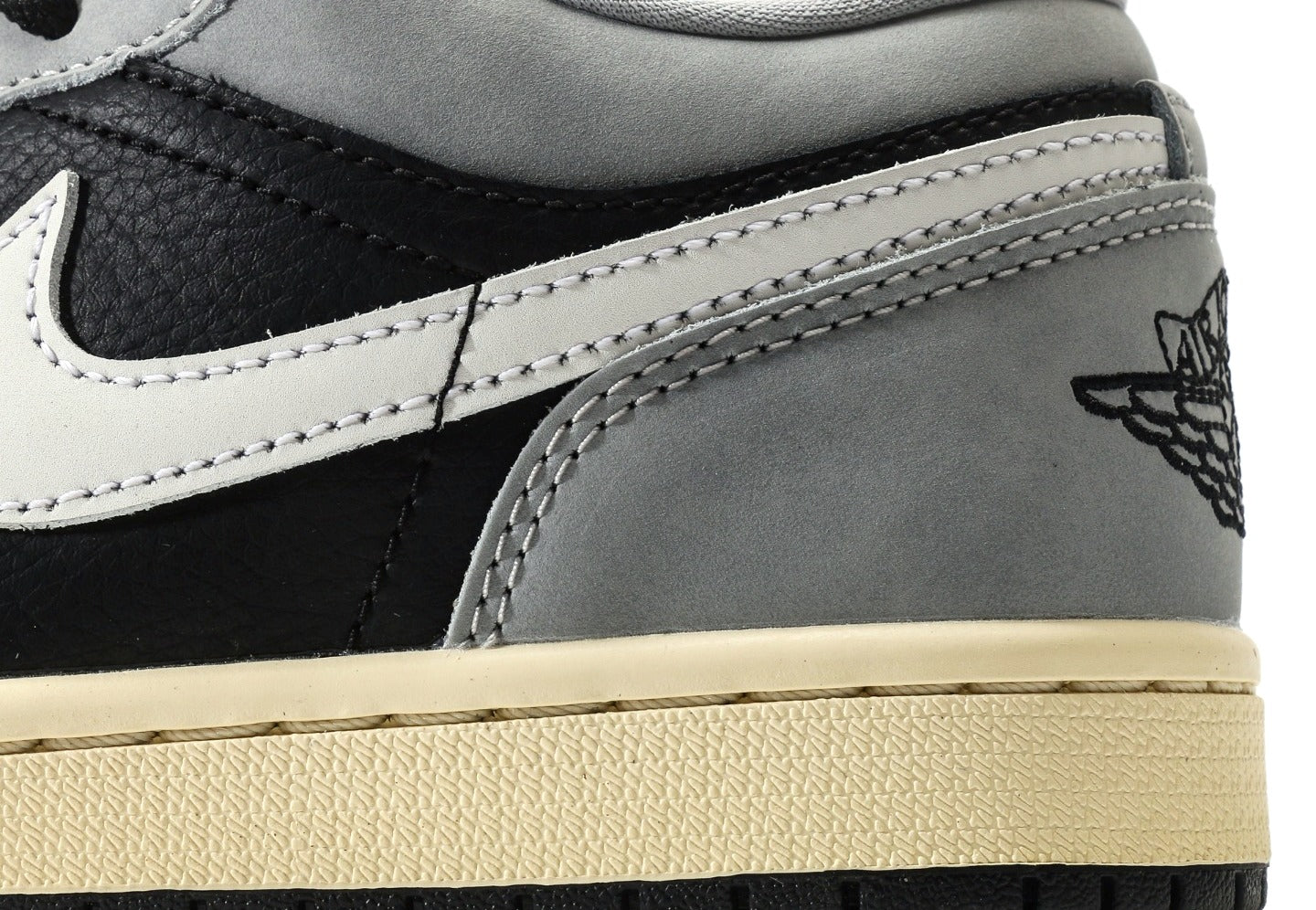 Air Jordan 1 Low Light Smoke Grey