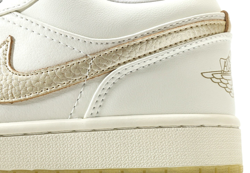 Air Jordan 1 Metallic Team Gold