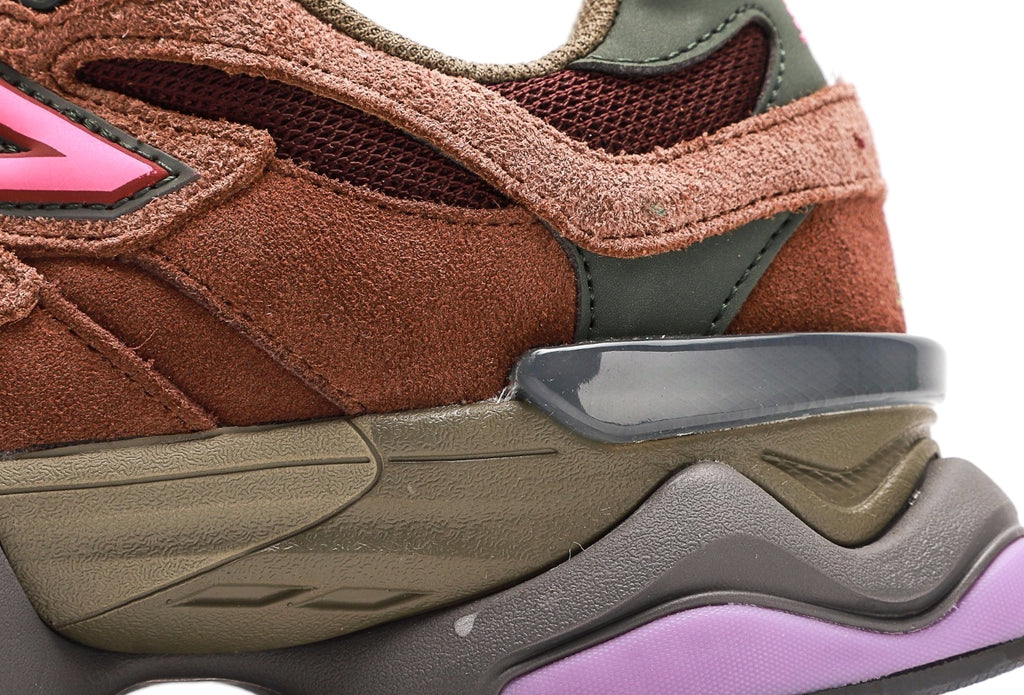 New Balance 9060 Burgundy