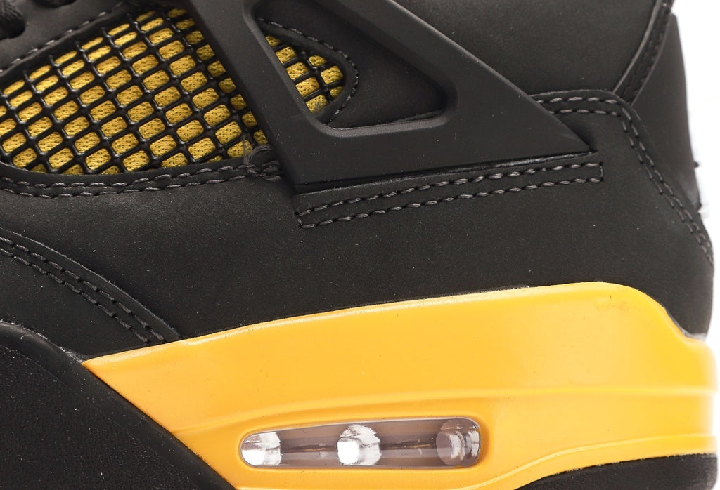 Air Jordan 4 Retro "Thunder"