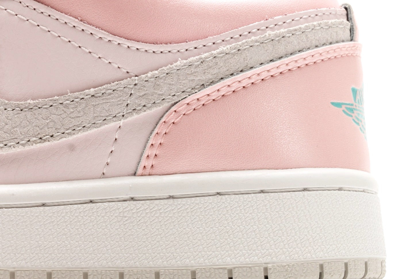 Air Jordan 1 Low SE Pink Bloom