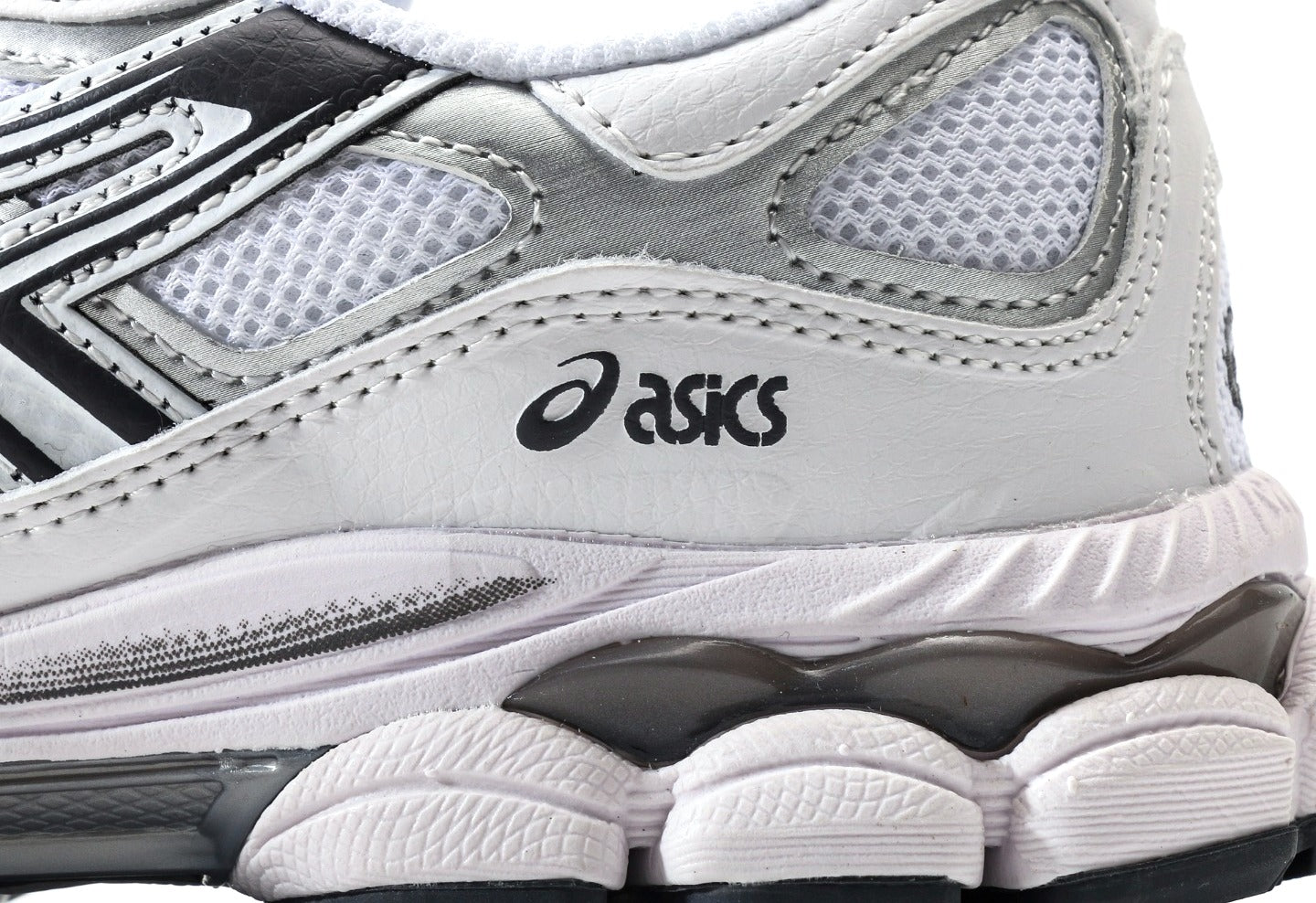 Gel-NYC White Carrier Grey