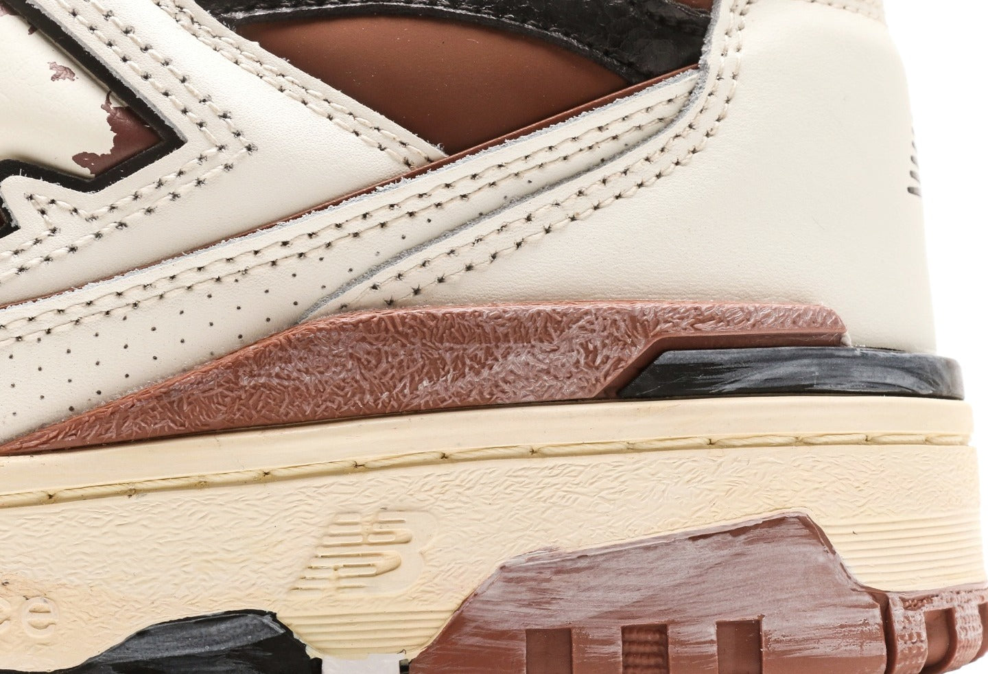 New Balance 550 Premium - Vintage Sea Salt / Pecan