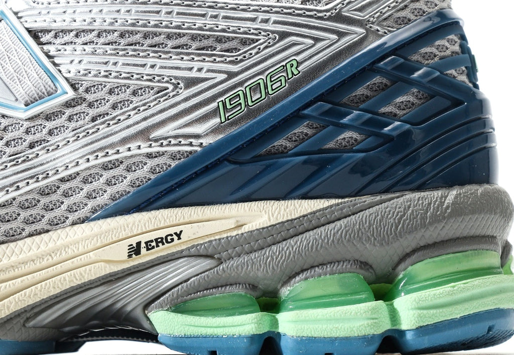 New Balance 1906R Silver Metallic/Stillwater