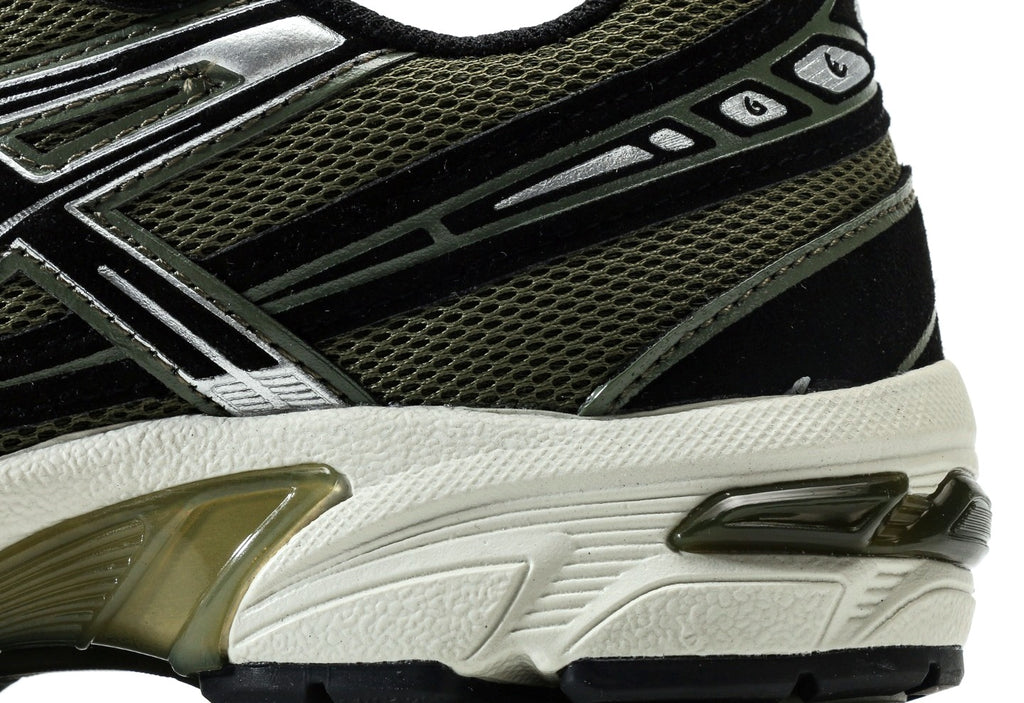 Gel-1130 Irvine Black