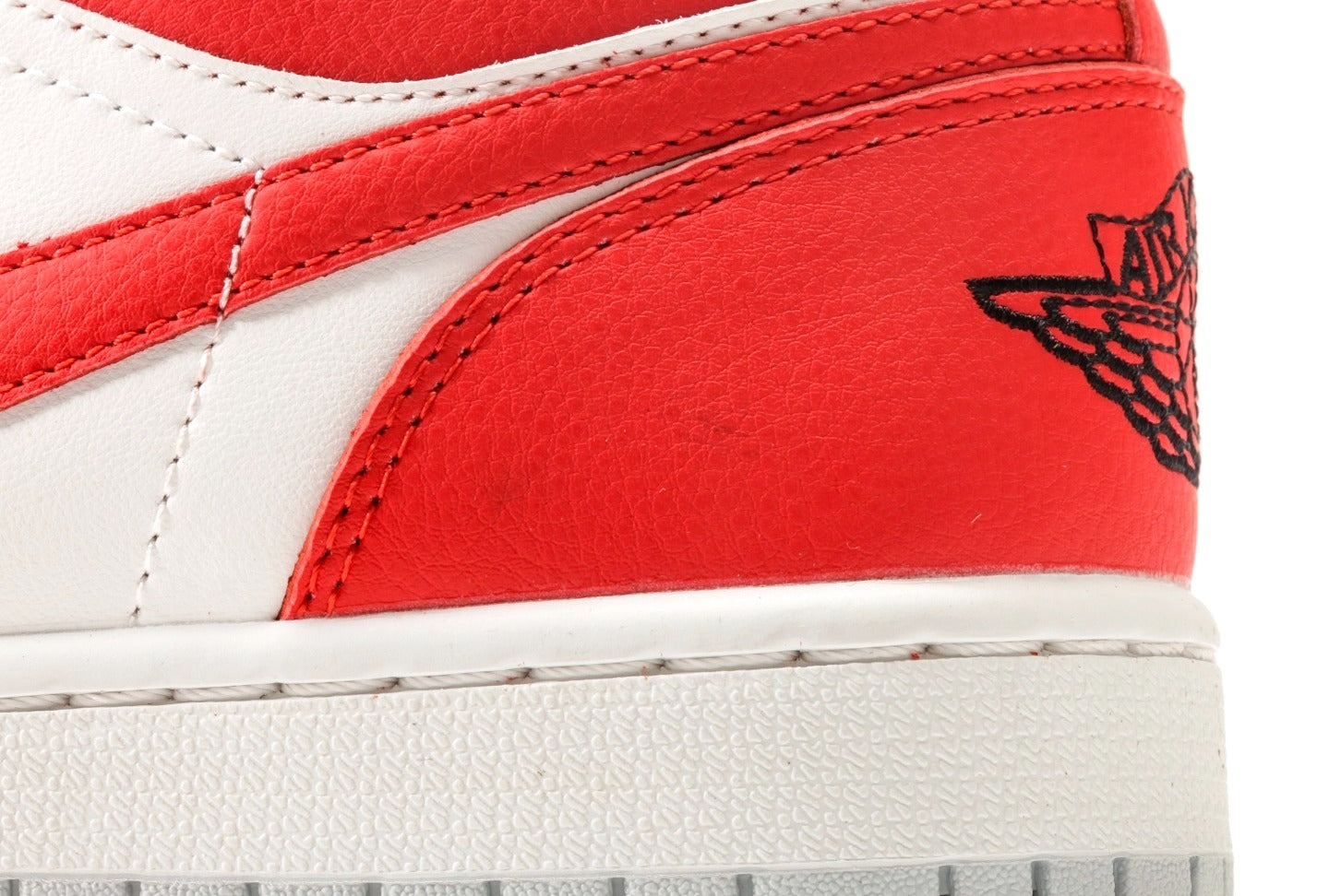 Air Jordan 1 Low SE "Chile Red"