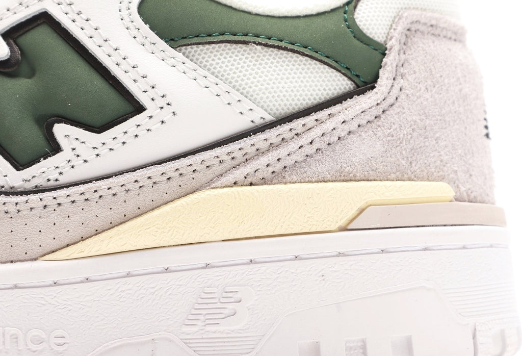 New Balance 550 "Sea Salt/Green