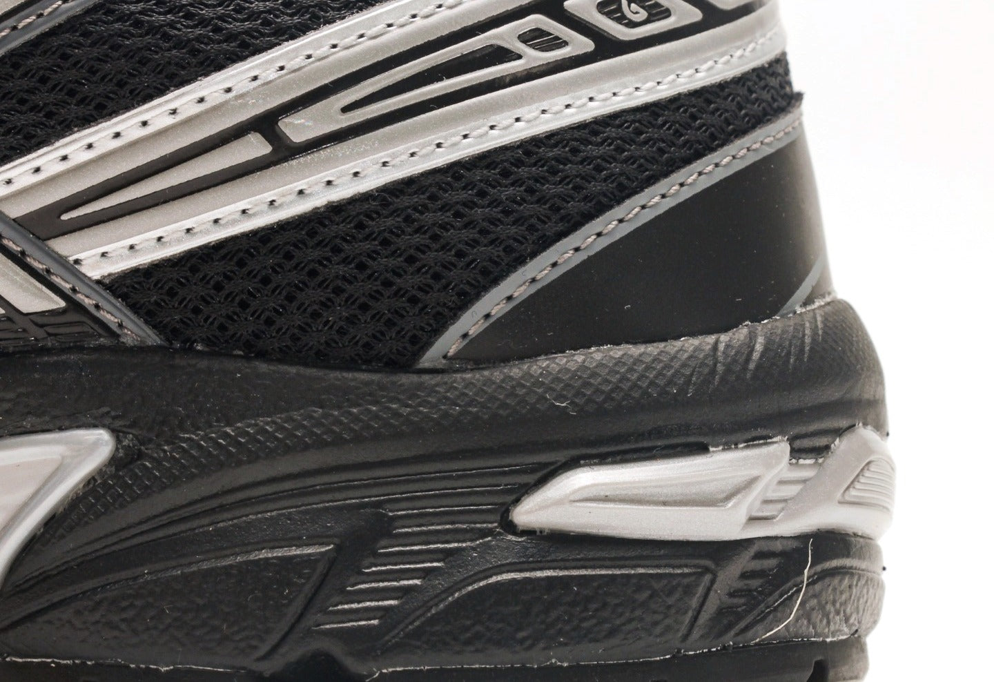 Gel-1130 Black/Pure Silver