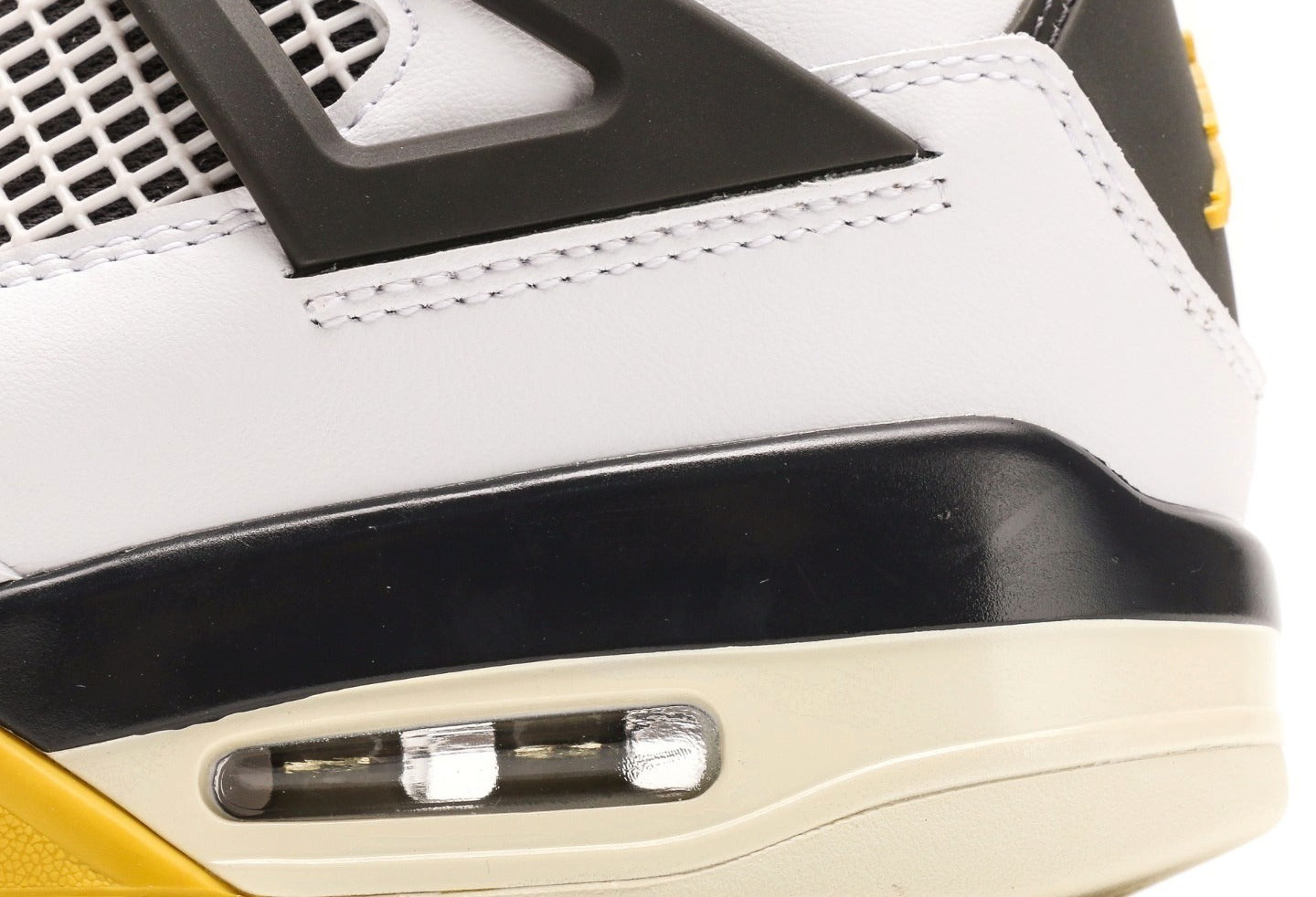 Air Jordan 4 "Vivid Sulfur"