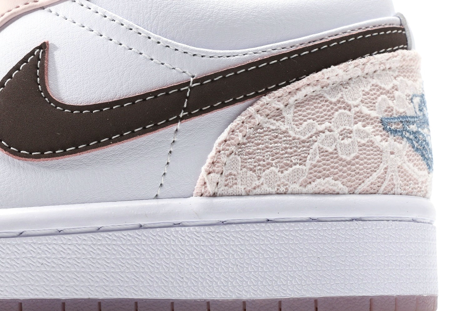 Air Jordan 1 Low Coral Reef