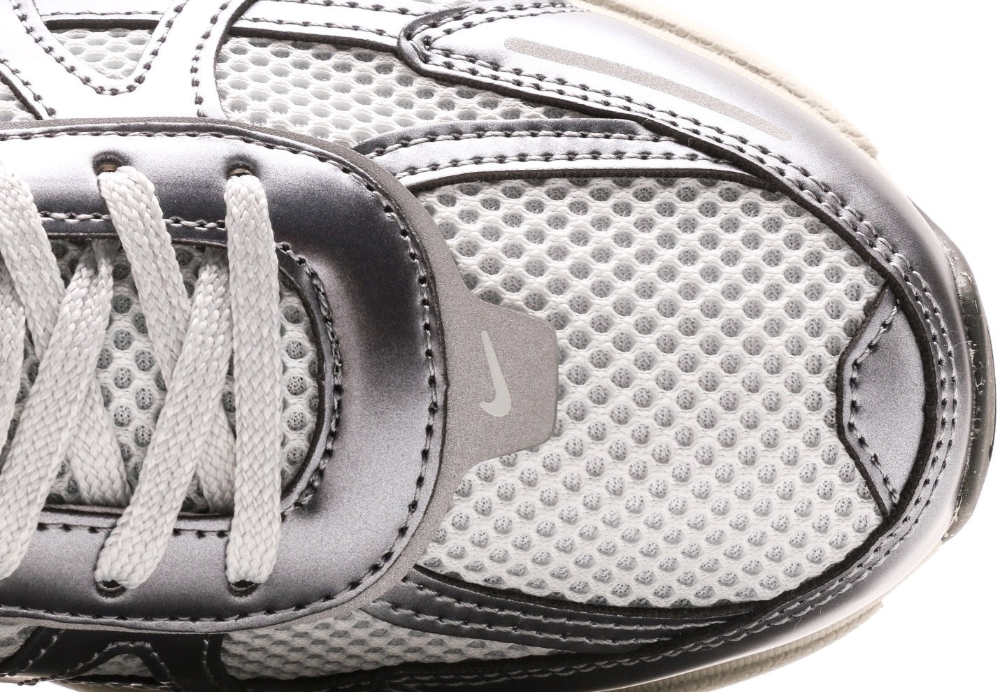 V2K Run "Pure Platinum Metallic Cool Grey"