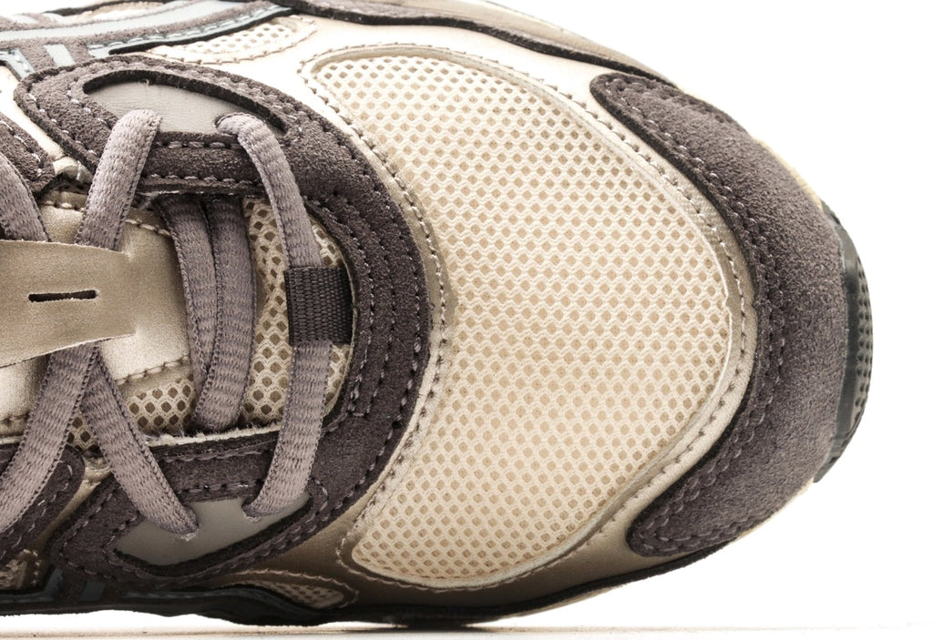 Gel-NYC "Oatmeal Obsidian Grey"
