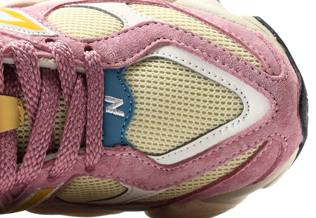 New Balance 9060 "Pink Suede"