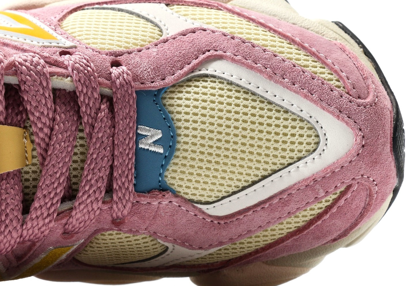 New Balance 9060 "Pink Suede"