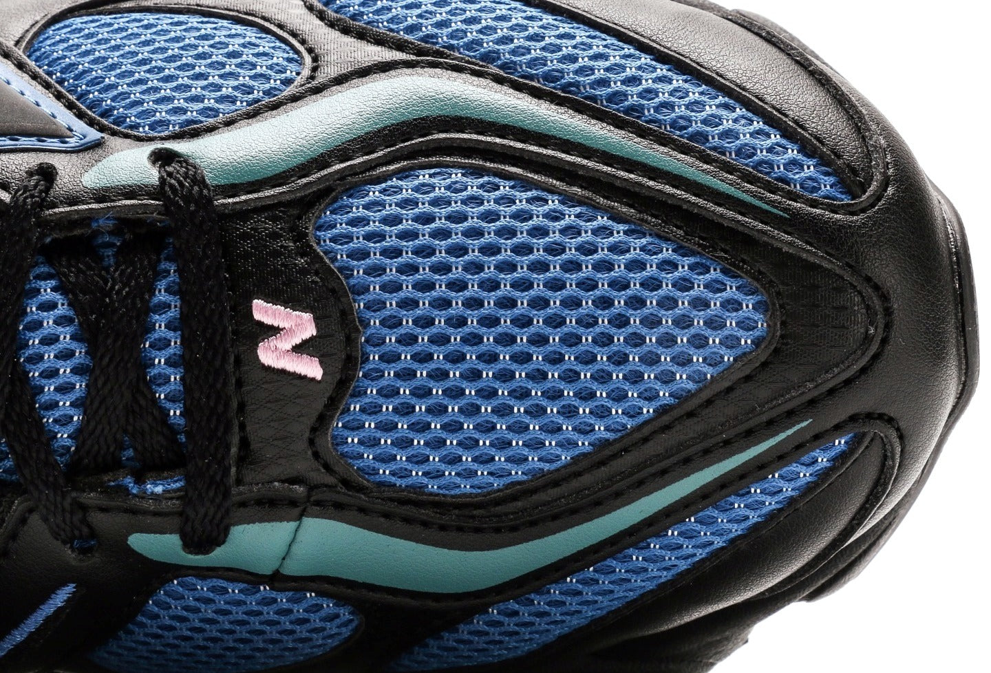 New Balance 9060 Arrives in "Blue Agate"