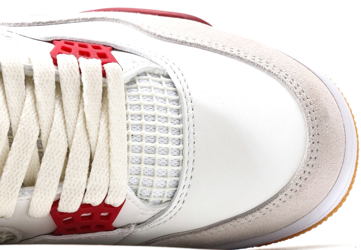 Air Jordan 4 SB "Varsity Red"