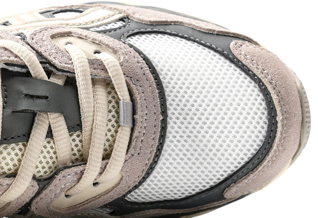 Gel-NYC “Cream Oyster”