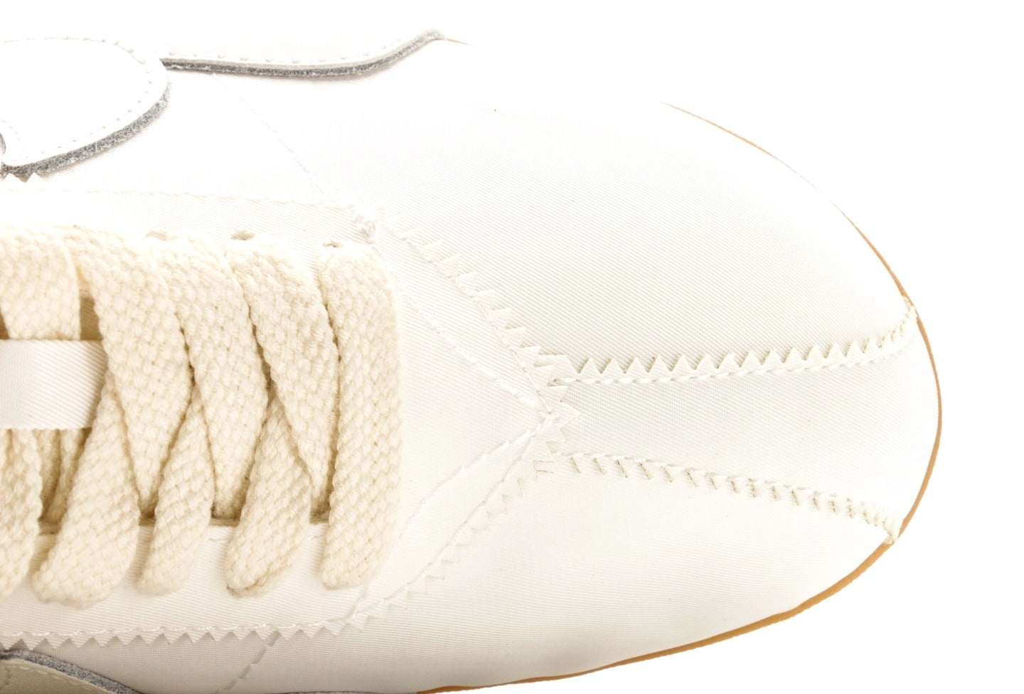 Moon Shoe "Summit White"
