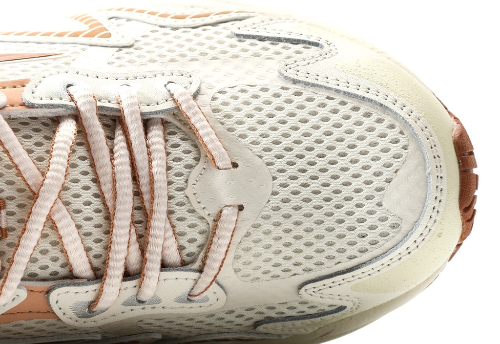Mizuno Adventure Twe "White Orange"