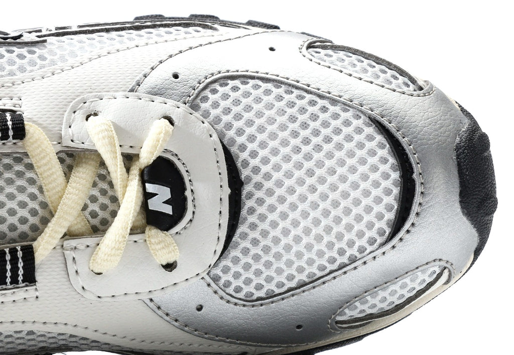 New Balance 204L Silver Metallic Navy