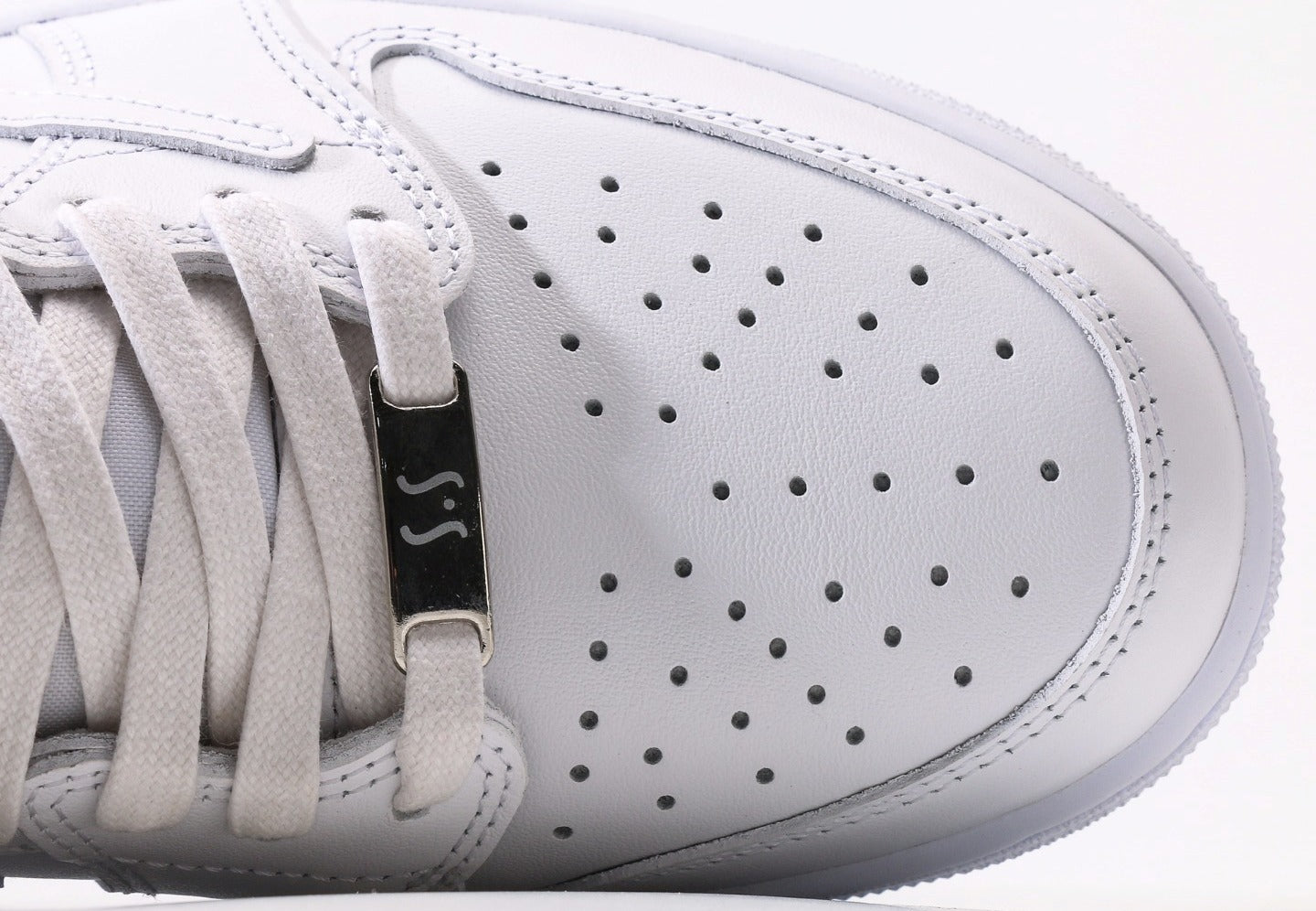Air Jordan 1 Retro Low OG Travis Scott White Party
