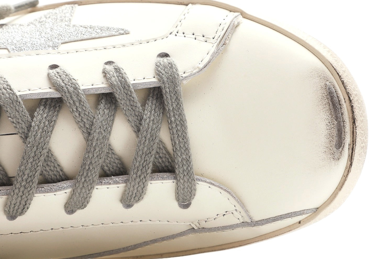 Golden Goose Super-Star