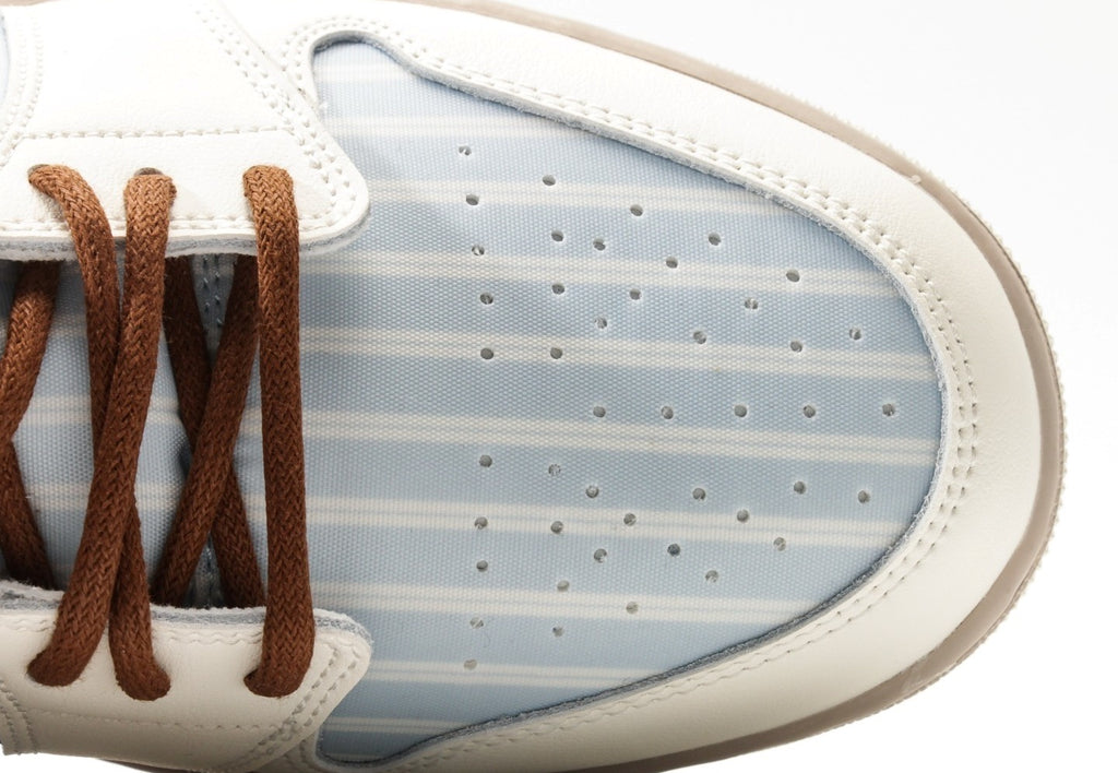 Air Jordan 1 Low SE "Pinstripes"