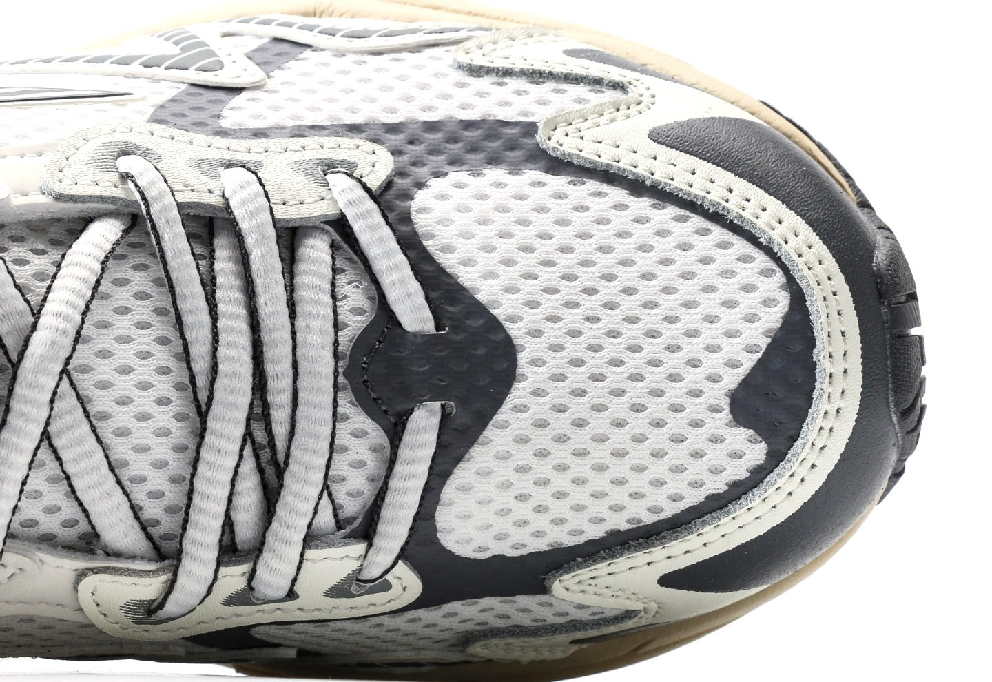 Mizuno Adventure Twe